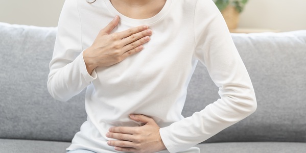 胃不舒服怎麼辦？掌握消化不良症狀、原因，快速改善問題！